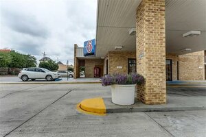 Motel 6 Baton Rouge, La - Southeast