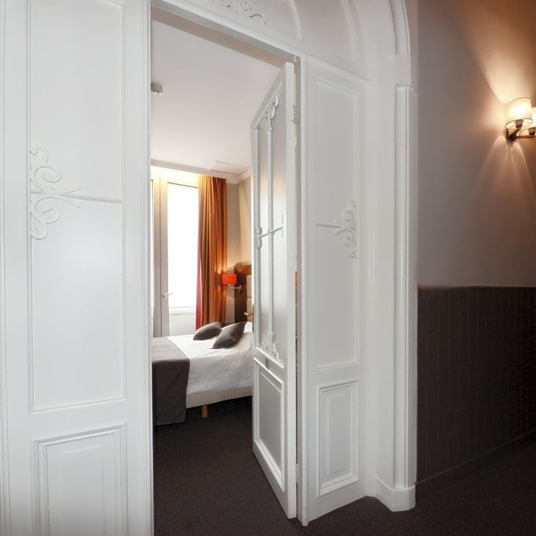 Фото Golden Tree Hotel