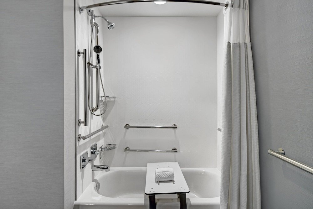 Фото Courtyard by Marriott Manhattan