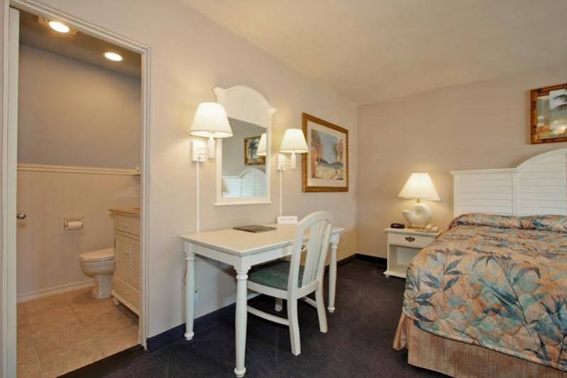 Фото Del Mar Motel on the Beach