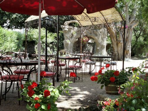 Внешний вид отеля La Breche в Амбуазе, фото 3