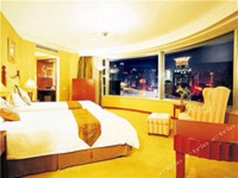 Фото The Bund Riverside Hotel