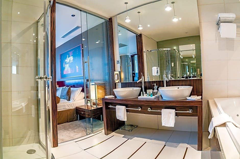 Фото Holiday Inn Zilina