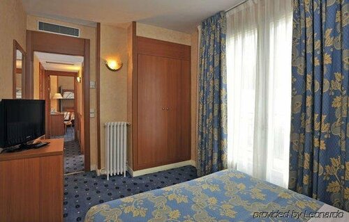 Гостиница Tryp de Saxe в Париже