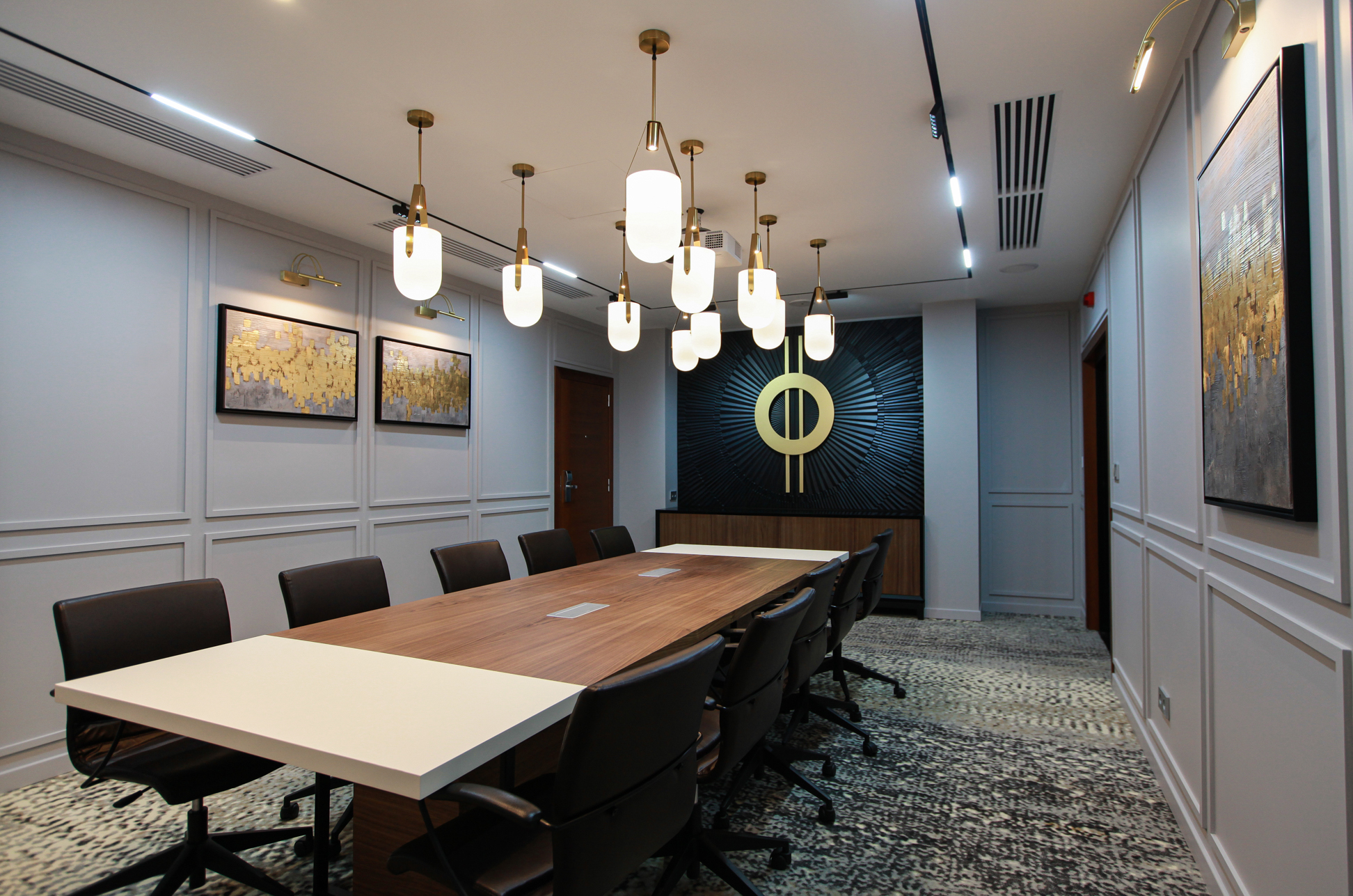 Фото DoubleTree by Hilton Hotel Novosibirsk