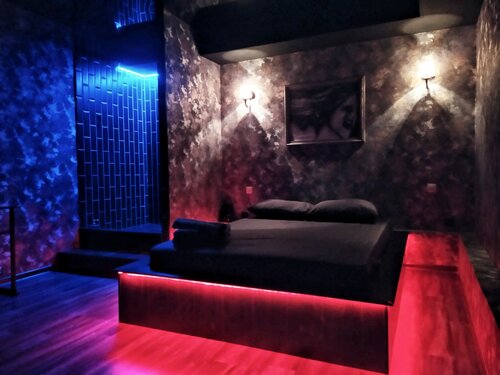 Анна Луцеваның терең тыныс алу порно фотосуреті