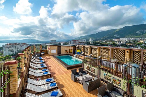 Внешний вид отеля City Plaza в Геленджике, фото 3