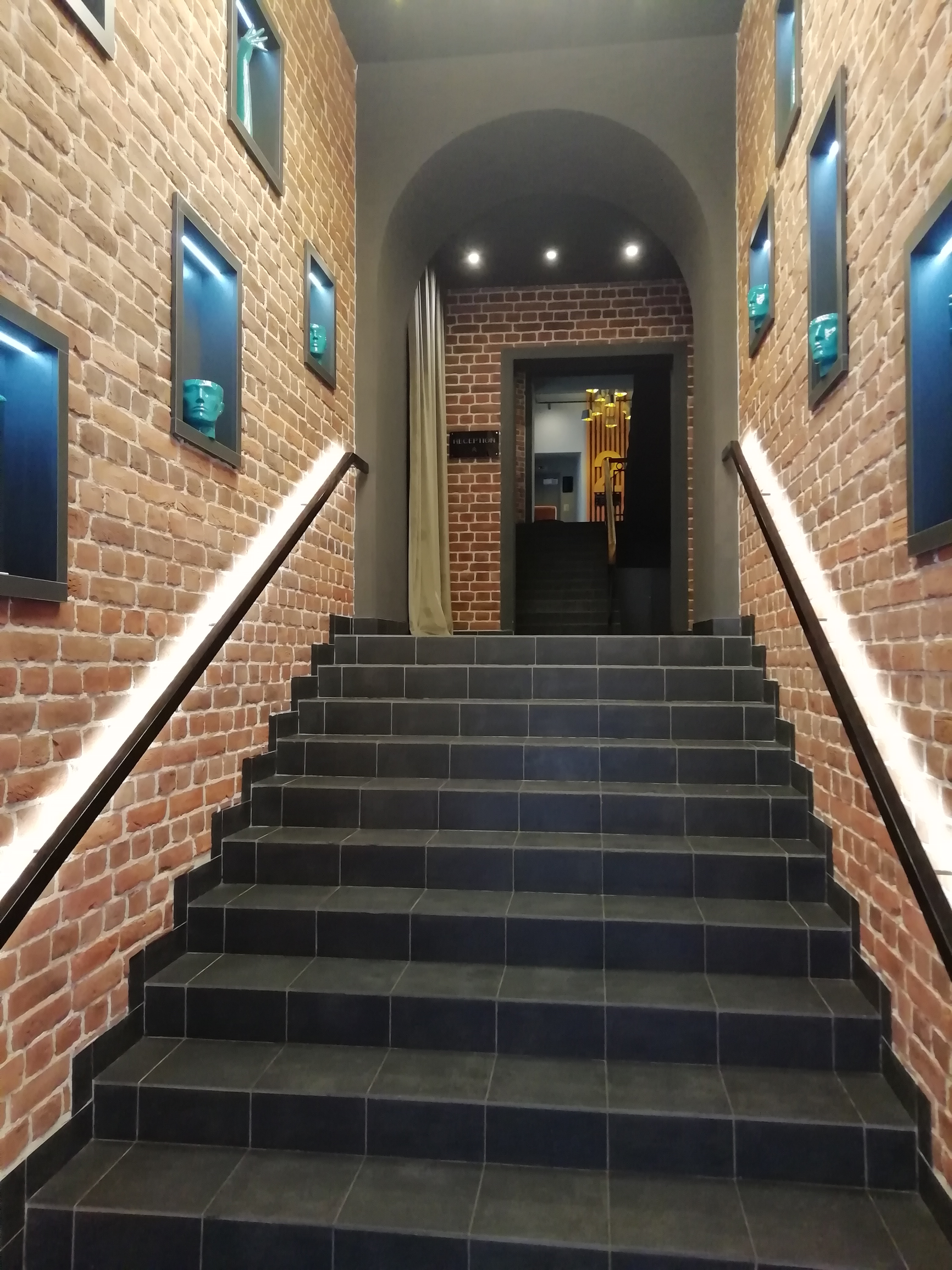 Фото Izzzi на Владимирской