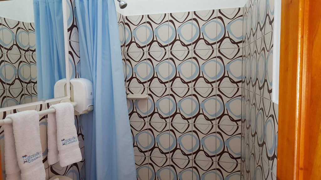 Фото Coloma Galapagos Hostal