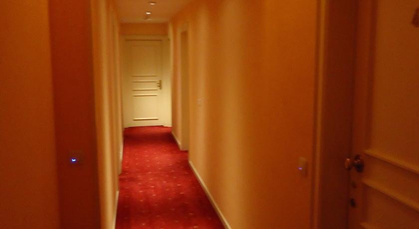 Фото 216410684091