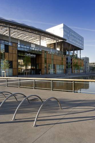 Фото Novotel Lyon Centre Confluence Bord de Saone