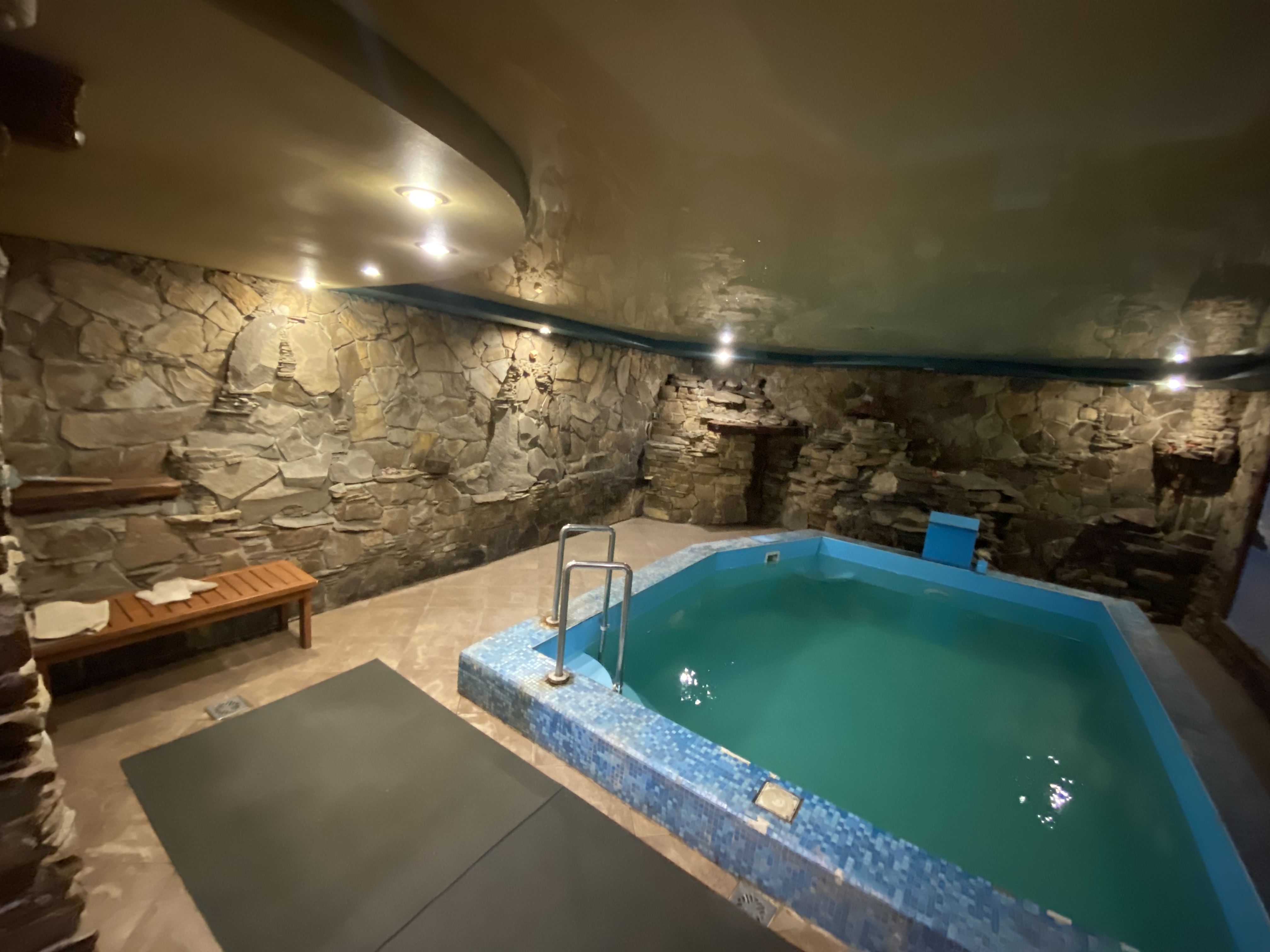 Russkaya banya na drovakh, bathhouse, Russia, Rostov-on-Don, Shapovalova Street,