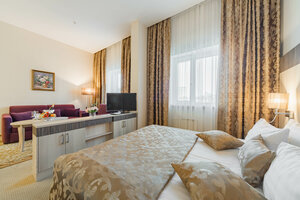 East Gate Hotel