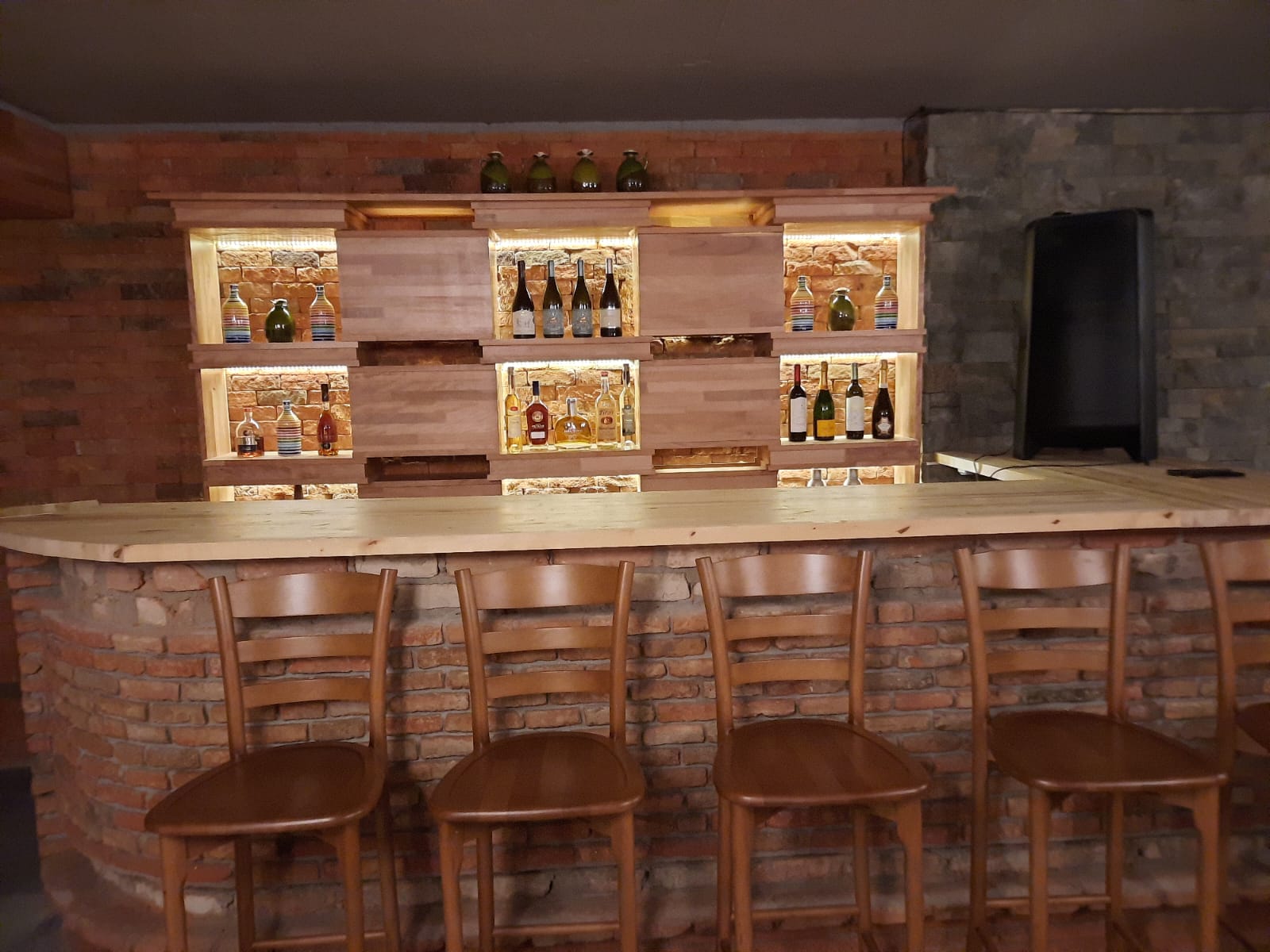 Фото Hotel Banovani