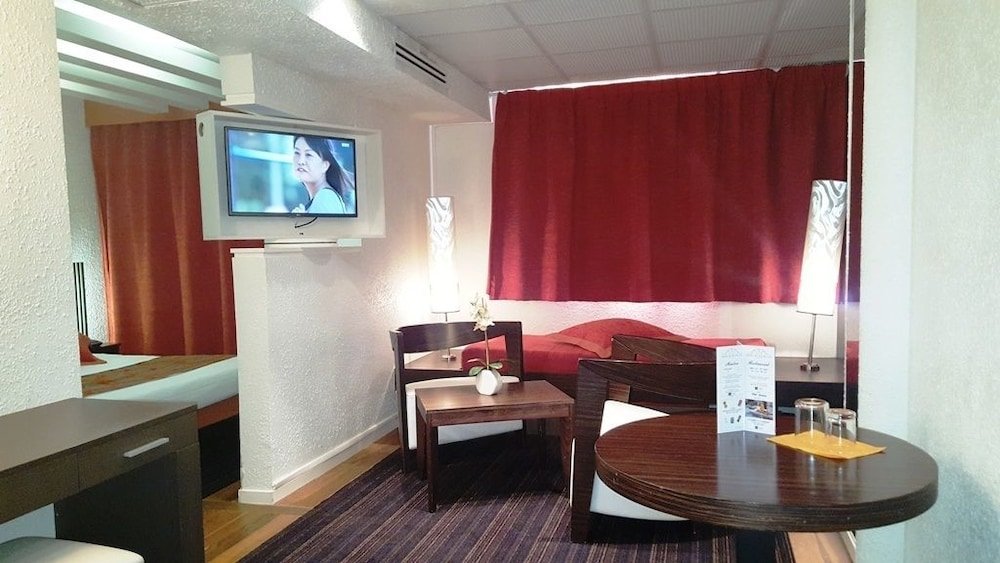 Фото Hôtel Europole