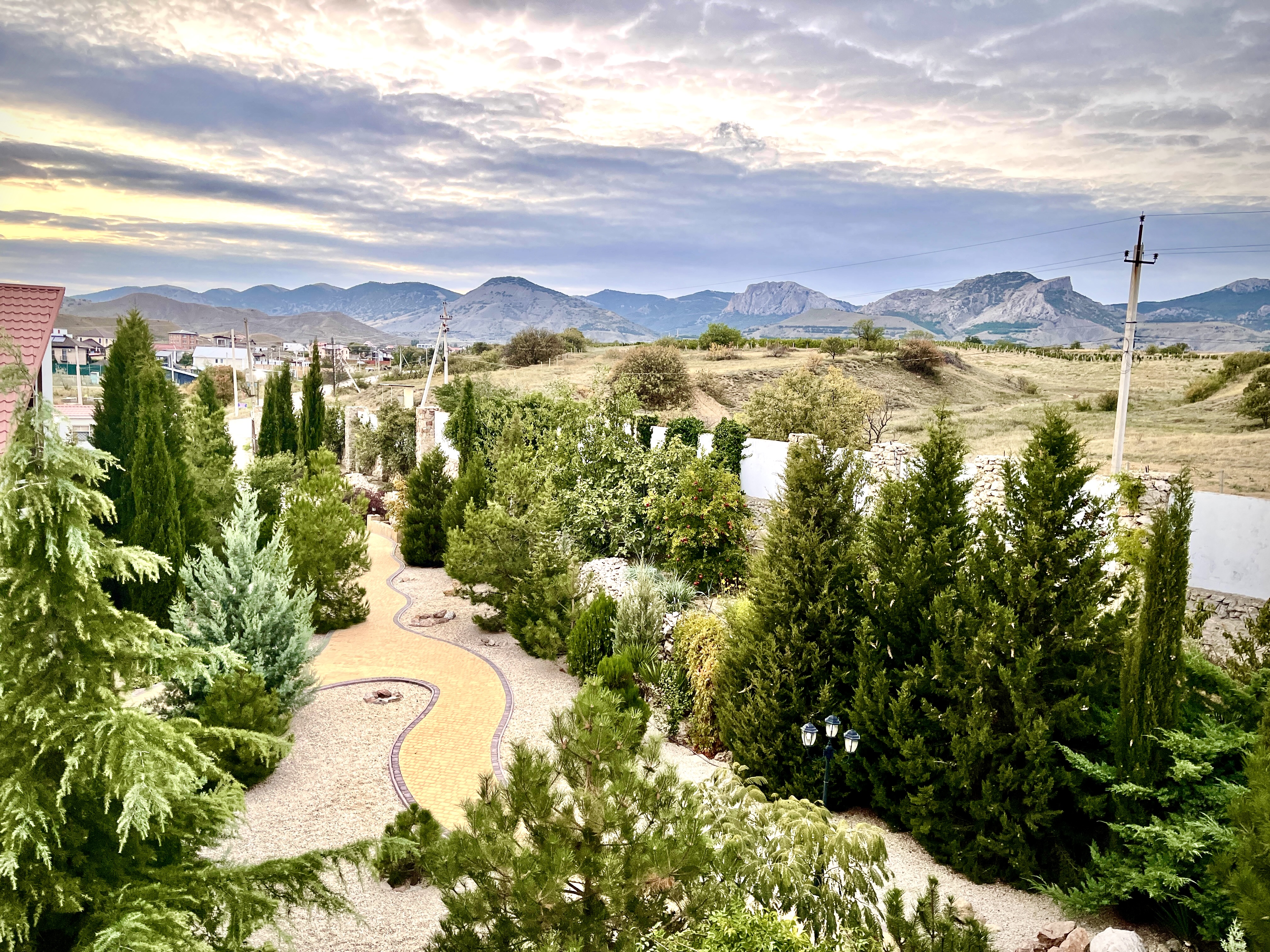 Фото отеля 2