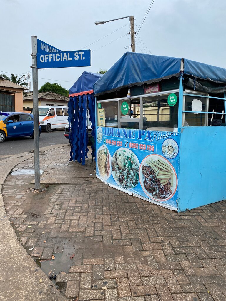 Fast food Aduane Pa Kitchen, Accra, photo