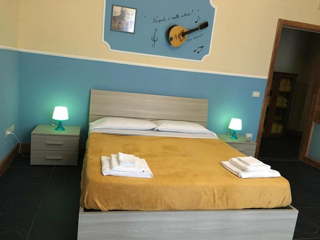 Hotel I Celebri, Naples, photo