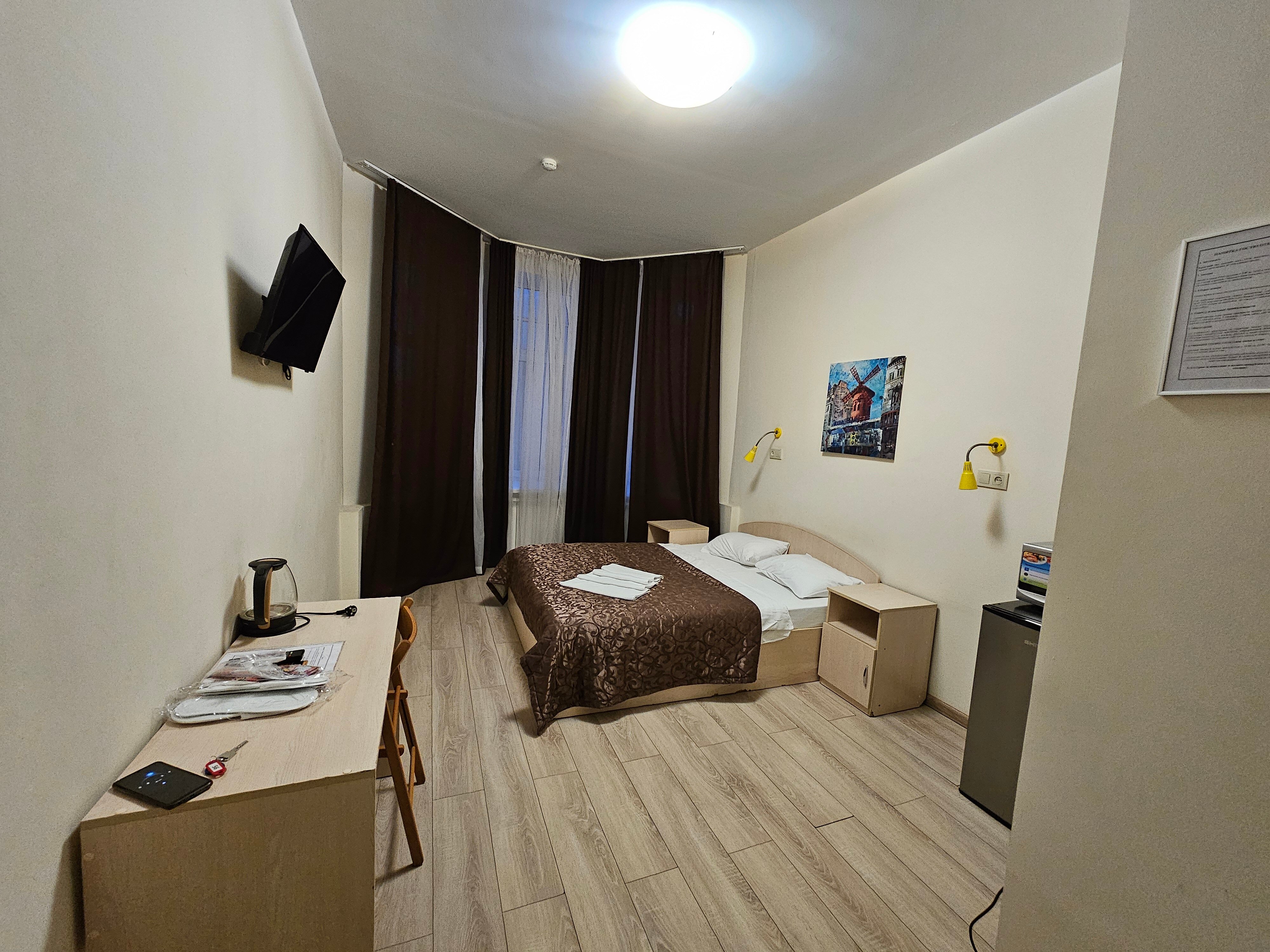 Фото Демократ