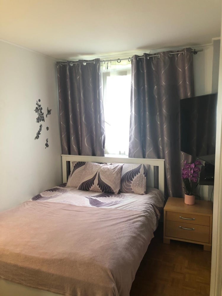 Фото Une chambre dans un appartement, chez l’habitant