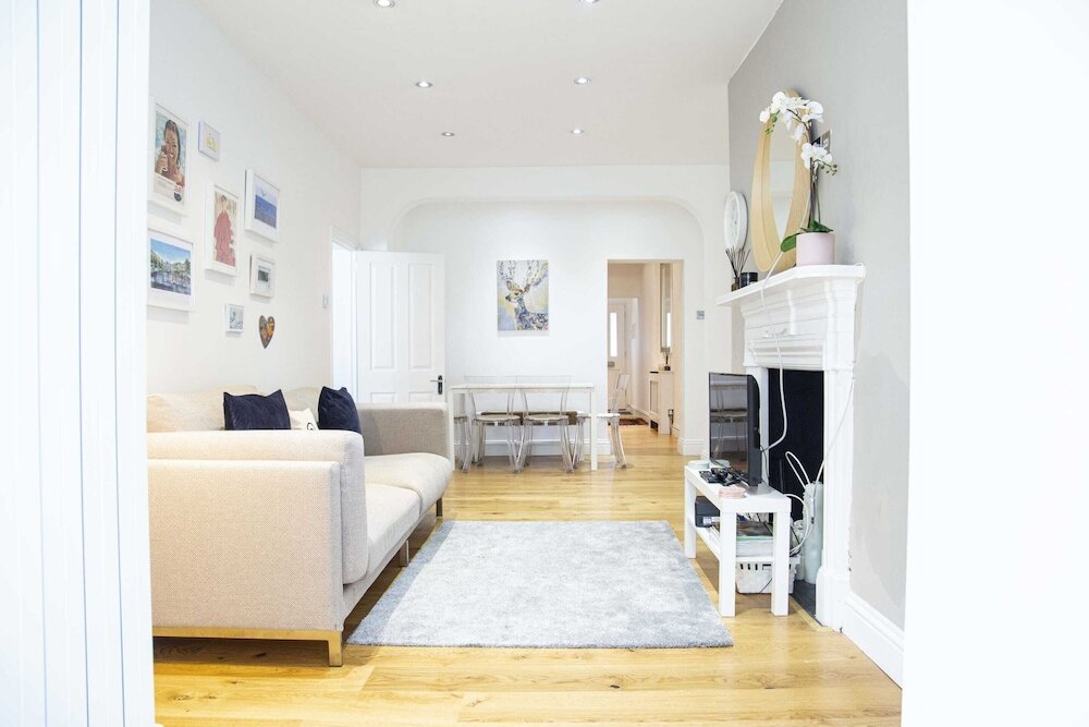 Фото Bright Chelsea Garden Nest