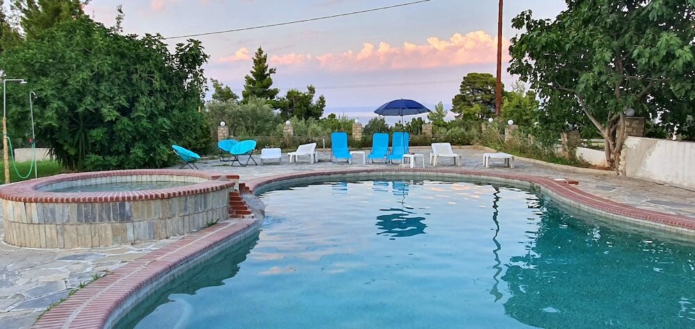 Фото Pashos Hotel