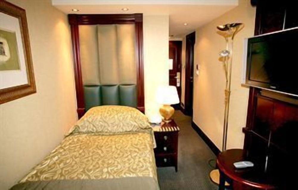 Фото Hyde Park International