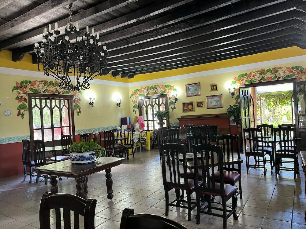 Фото Hotel Hacienda Villa Victoria