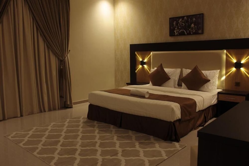 Фото Golden Rest Hotel