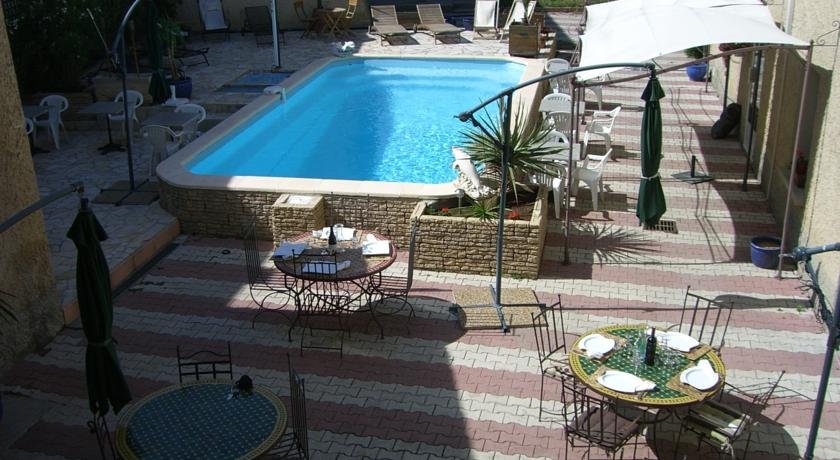 Фото La Bastide d'Entraigues