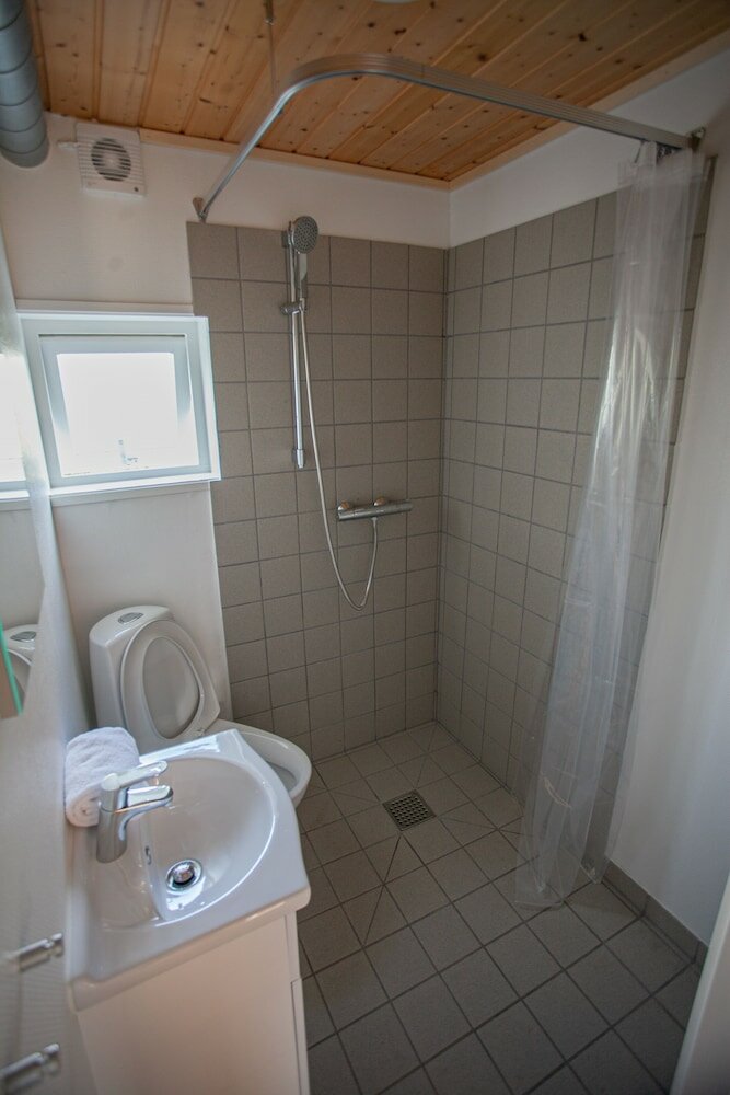 Фото Red Robin - Vacation homes next to Svartifossur waterfall