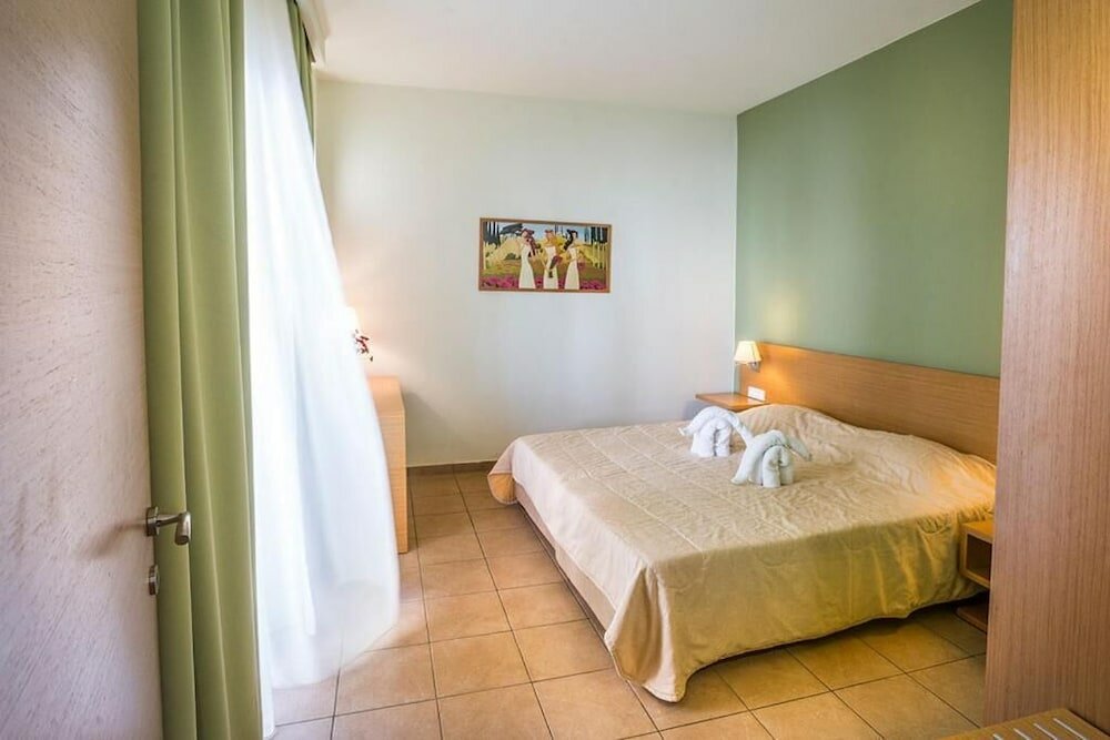 Фото Athina Beach Hotel