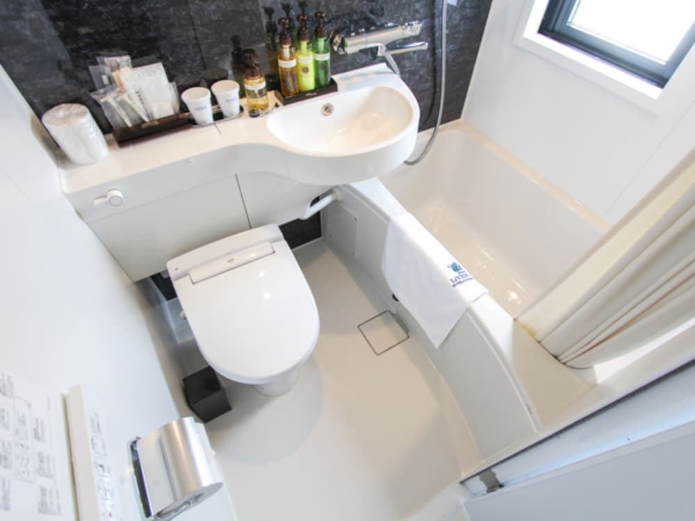 Фото Hotel LiVEMAX Kyoto Teramachidori