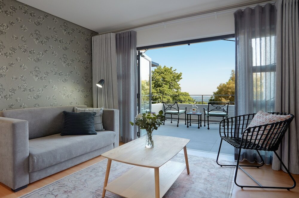 Фото The Cliffside Boutique Getaway