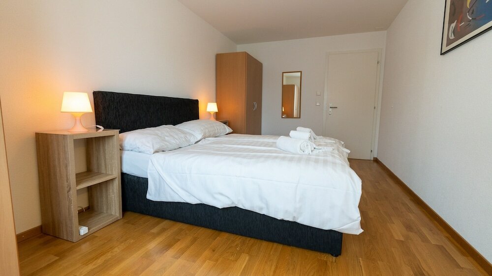 Фото Los Lorentes Residences - Bulle