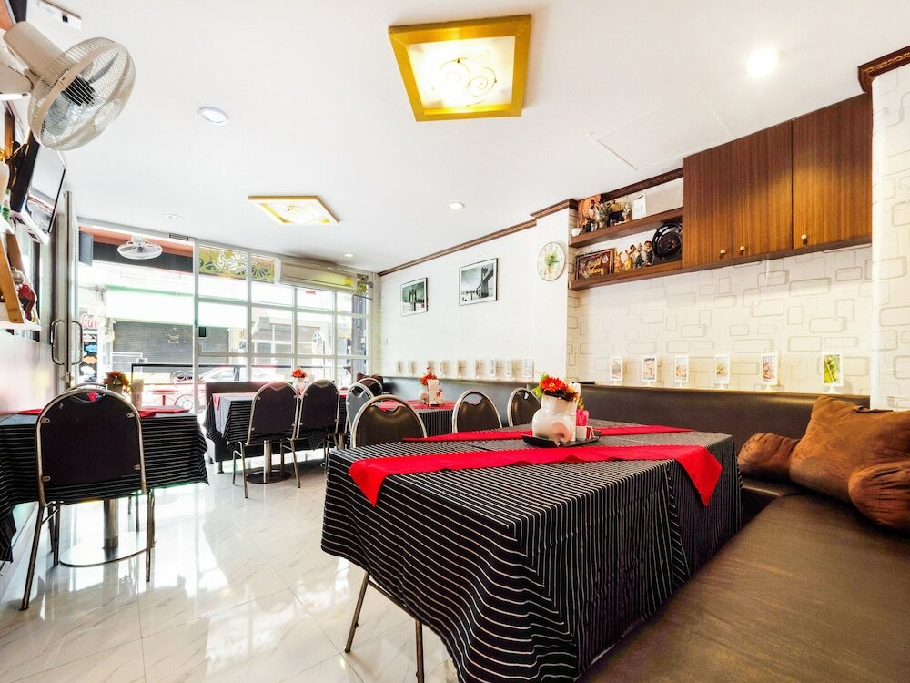 Фото Oyo 75375 Lisa Guesthouse