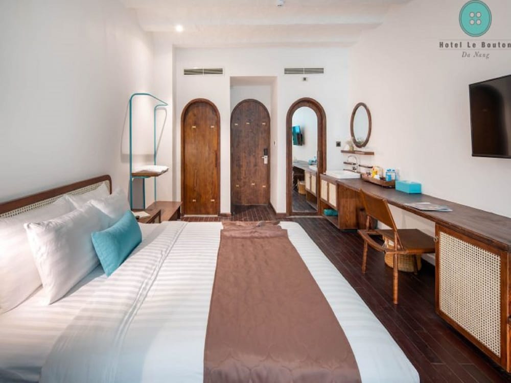 Фото Le Bouton Hotel