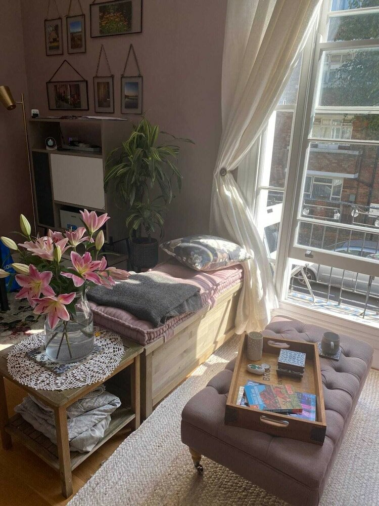 Фото Cosy and Stylish 1 Bedroom in Pimlico