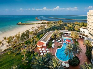 отель Ajman Hotel & Villas