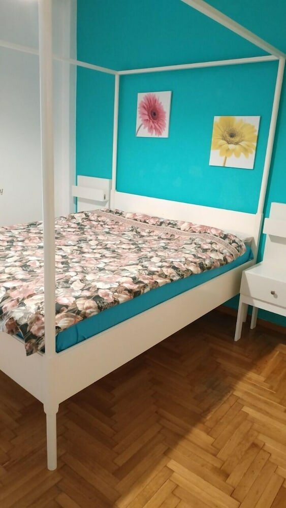 Фото Pagkrati 2 bedroom apartment for 4 persons