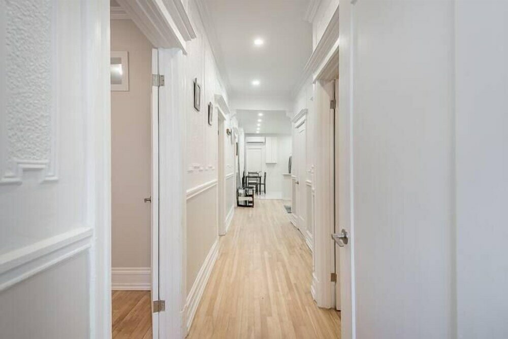 Фото Huge and Lovely 16br Apt