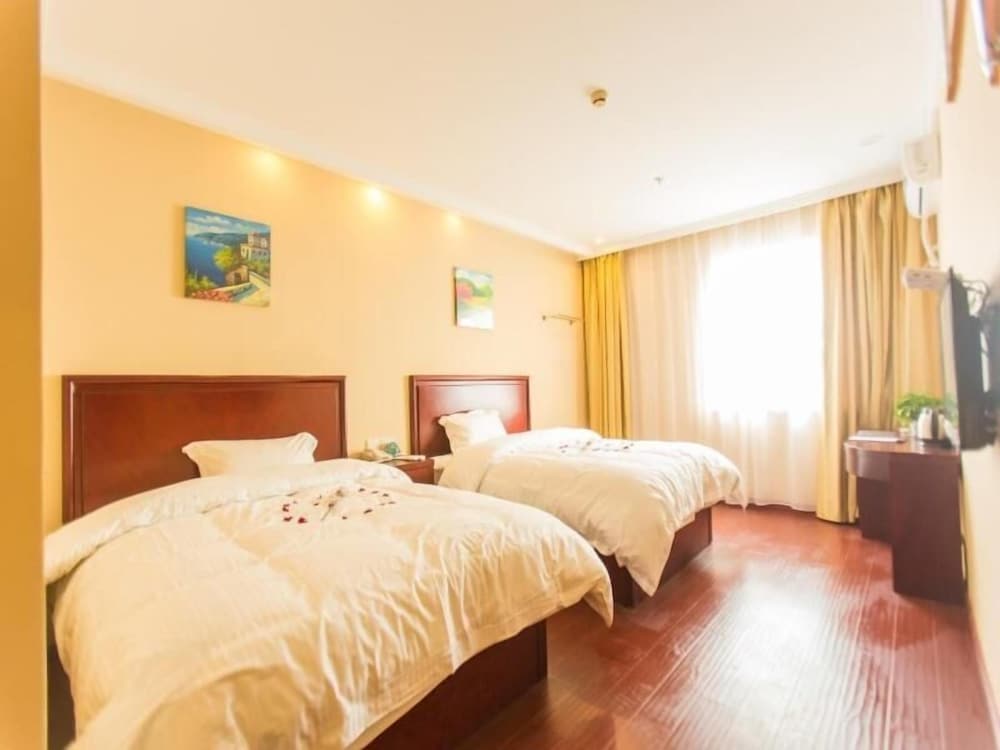 Фото GreenTree Inn New District Hospital of People s Hospital MingLiu Express Hotel