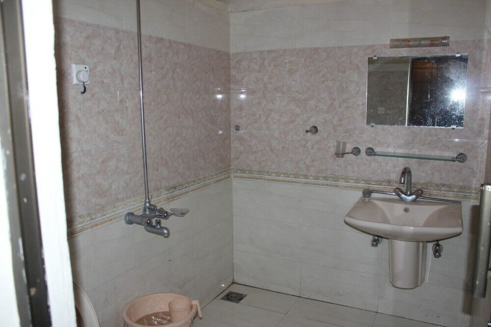 Фото Hotel Shaheen Continental Multan