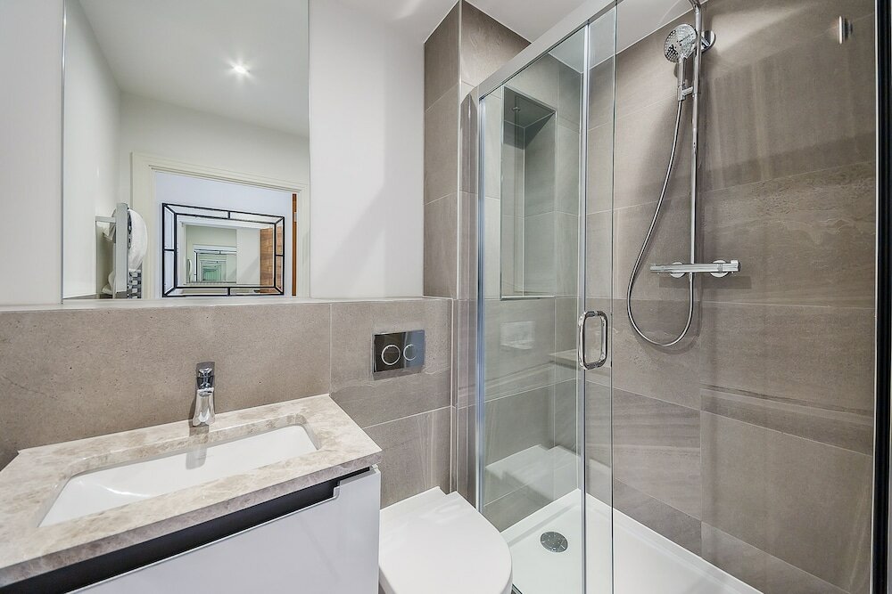 Фото Palace Wharf Apartments