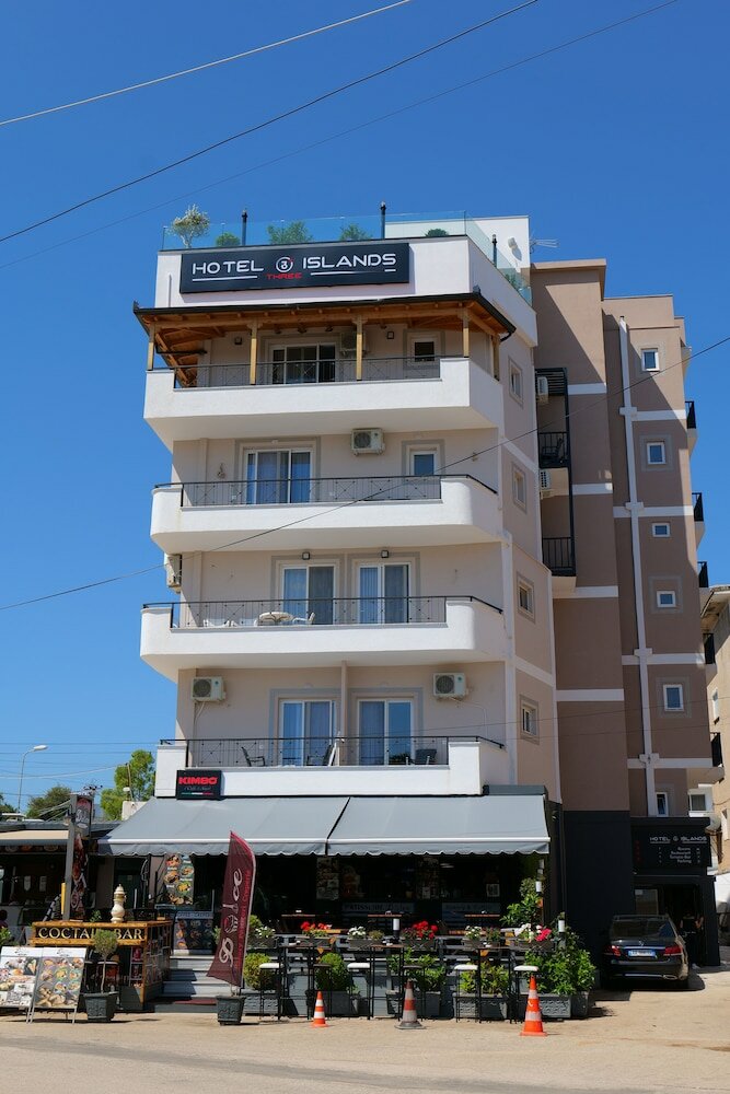 Фото 3 Island Hotel