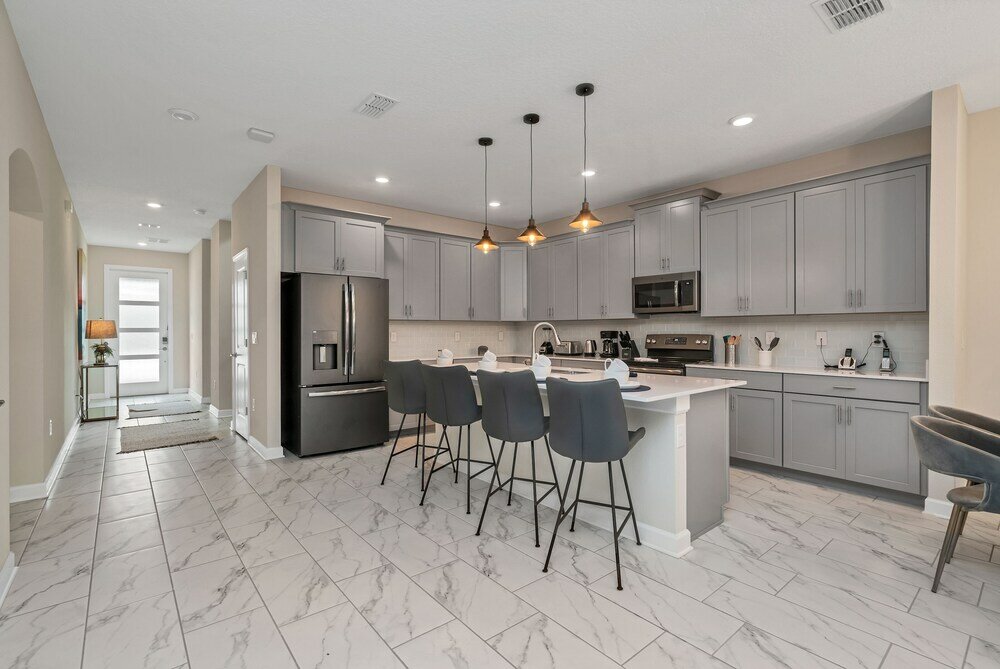 Фото Edgy, Modern 6 Bed 5 Bath