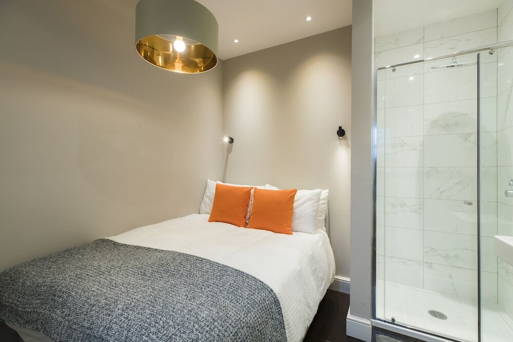 Фото Elegant 2 bed flat close to Kensington Gardens