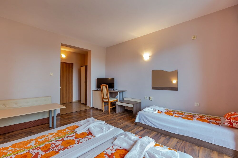 Фото Double Room in Dafinka Guest House