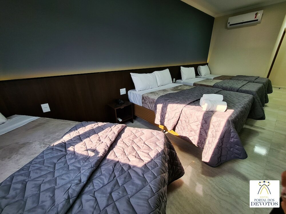 Фото Hotel Portal dos Devotos