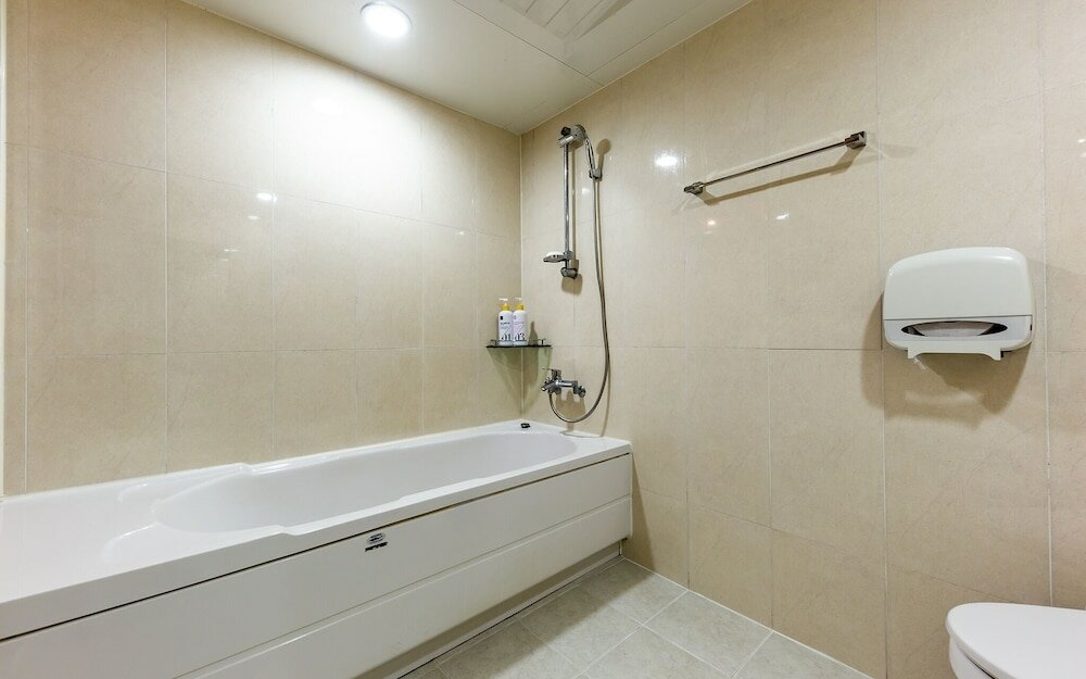 Фото Yeosu Hotel Provence